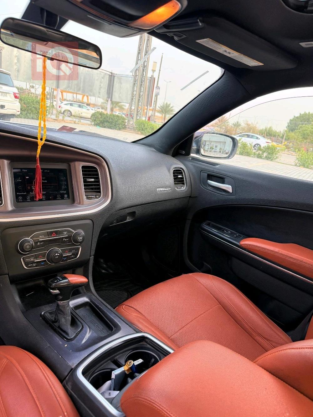 دودج تشارجر